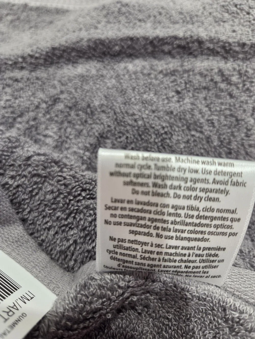 Purely Indulgent bath towels 30”X58” Gunmetal Gray Oeko-Tex NWT QUANTITY 2 Each